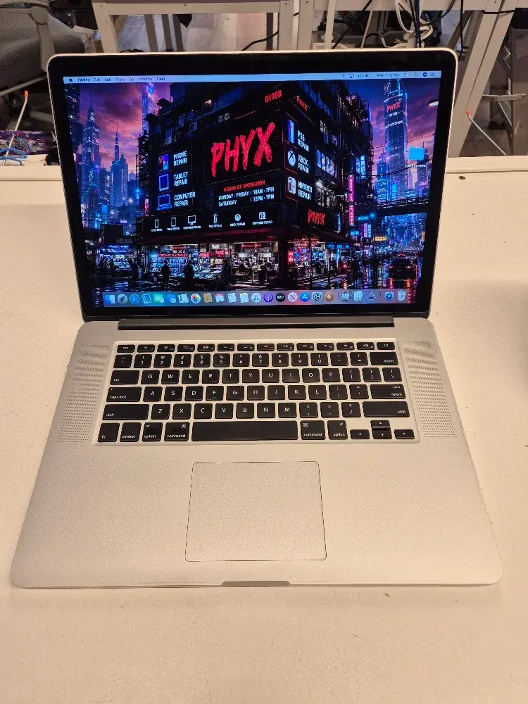15" MacBook Pro 2012, 8GB RAM, 2.3 i7, 256GB SSD C02JK9RTDKQ1 + New Battery