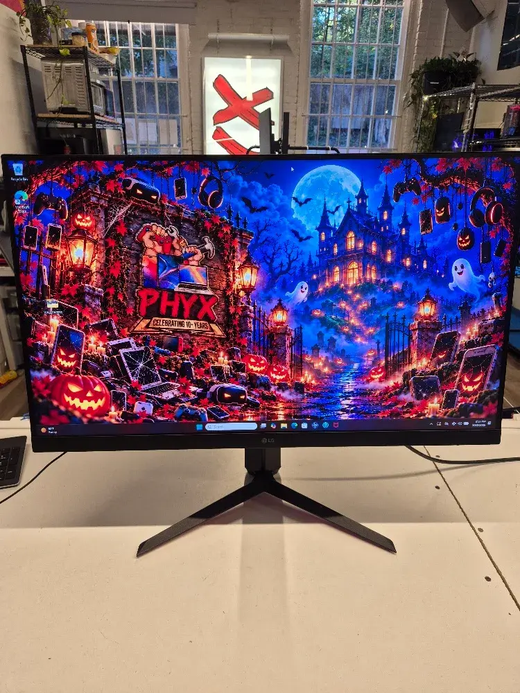 LG 32-inch UltraGear QHD gaming monitor 32GP83B-B, view 1 of 8