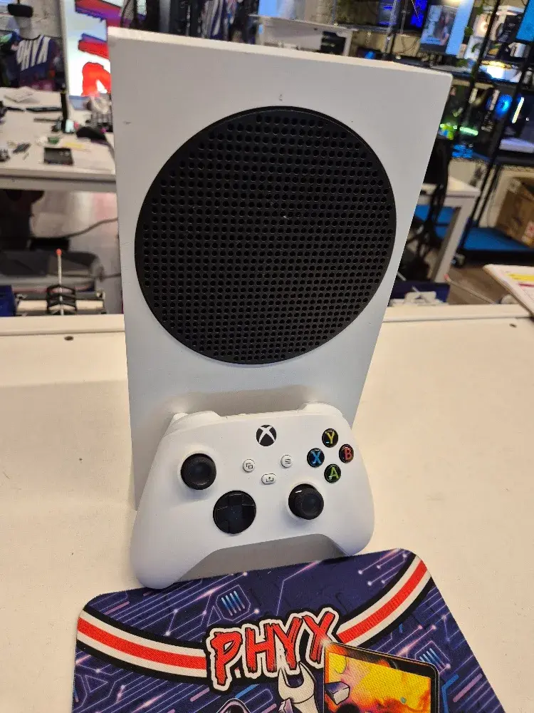 364GB Xbox Series S console with controller, view 1 of 7