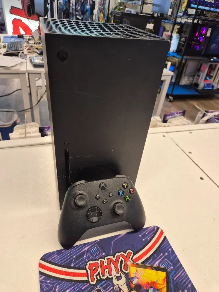 1TB Xbox Series X w Controller SN 104575233317