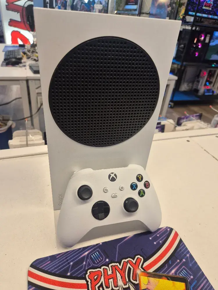 512GB Xbox Series S w/ Controller SN 138083223117