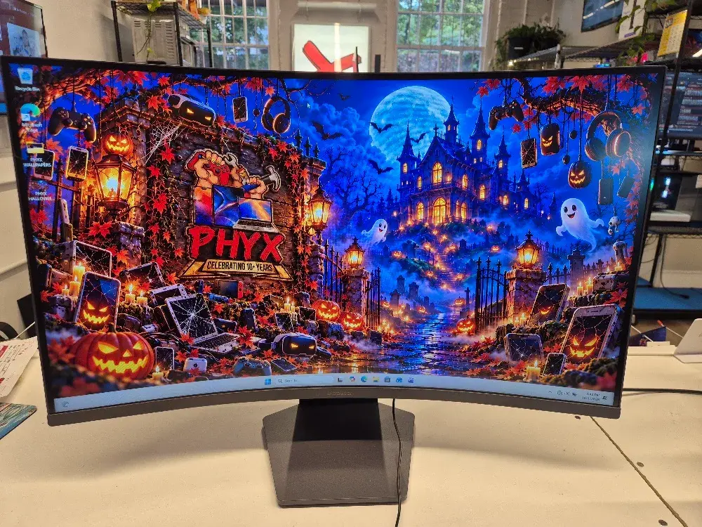 LG UltraGear G6 32 inch curved gaming monitor, view 1 of 5