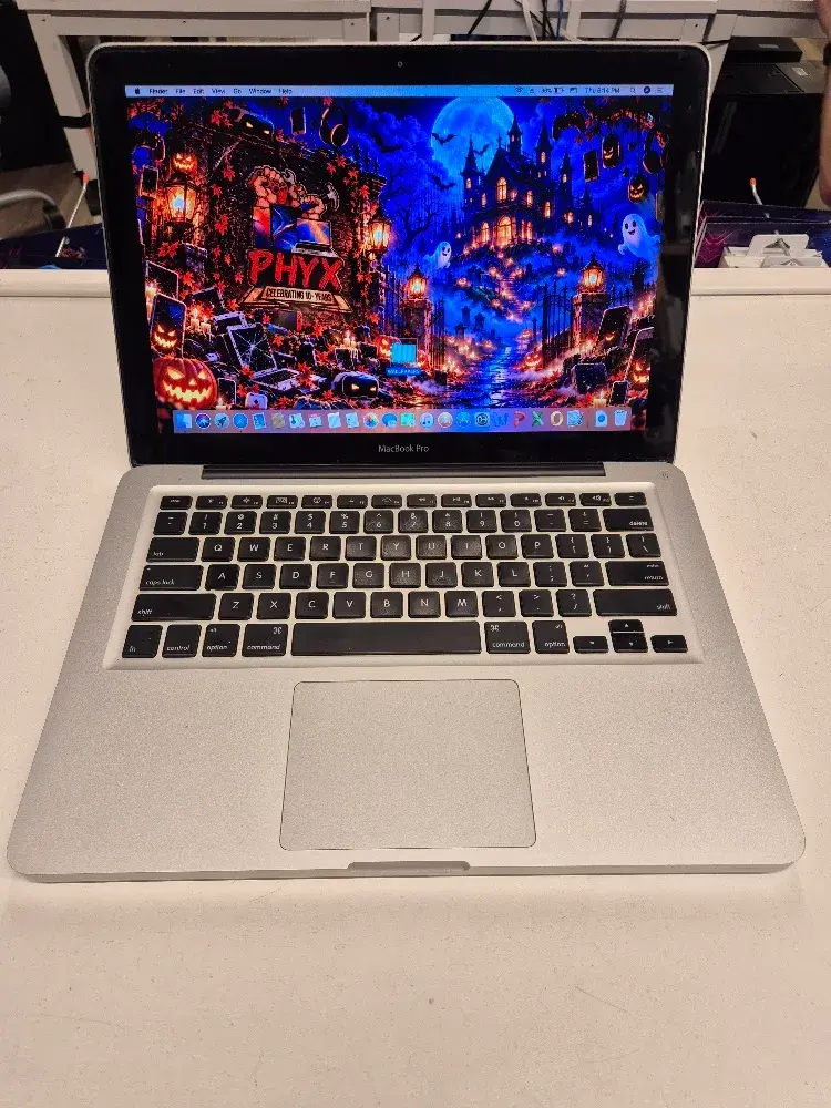 13 inch MacBook Pro 2011 with new battery, view 1 of 7