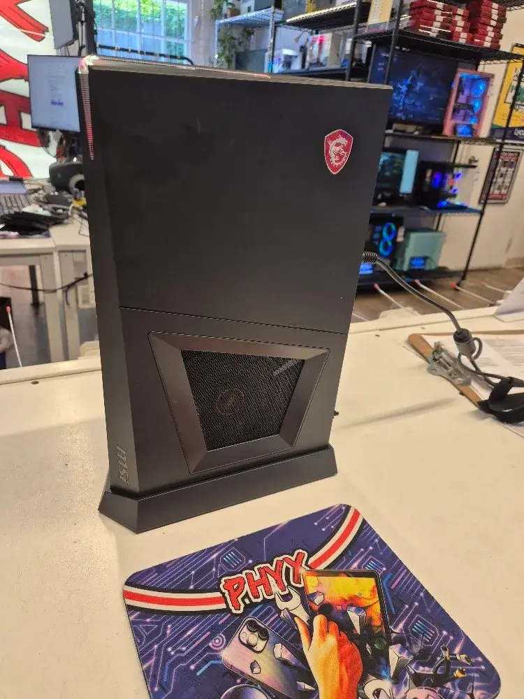 MSI Trident 3 Gaming PC : 2.9 i5-10400F, 16GB RAM, GTX 1650 Super, 256GB SSD + 1TB HDD, WIN 11, Wi-Fi + BT 53FPS