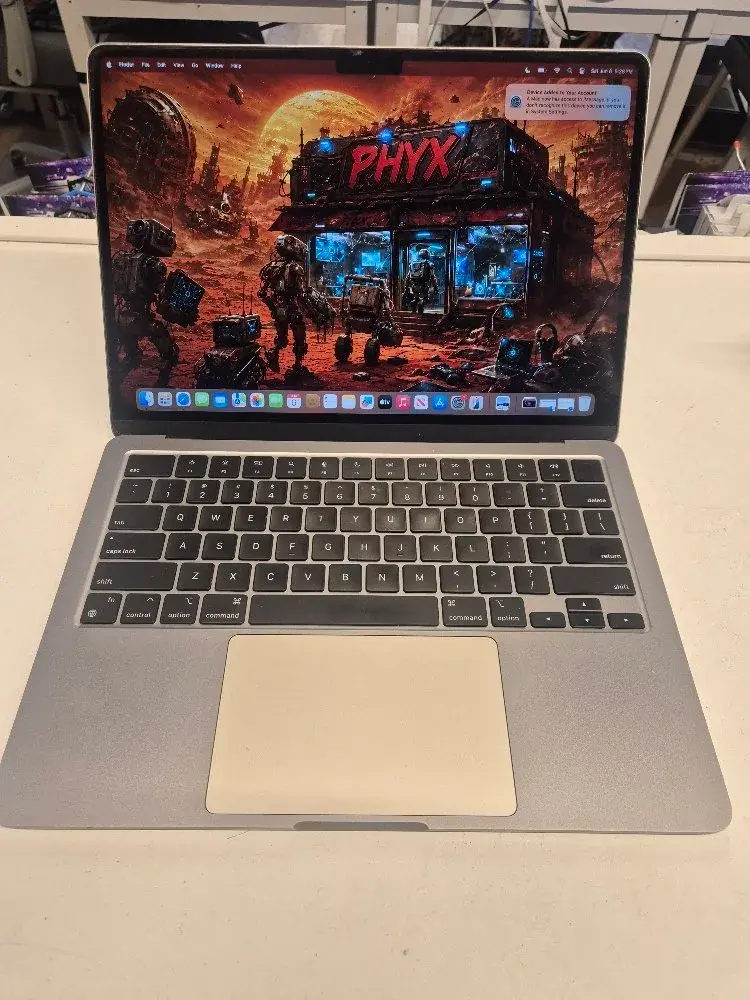 13" MacBook Air M2, 8GB RAM, 256GB SSD TT967JVPHM - STARLIGHT TRACKPAD