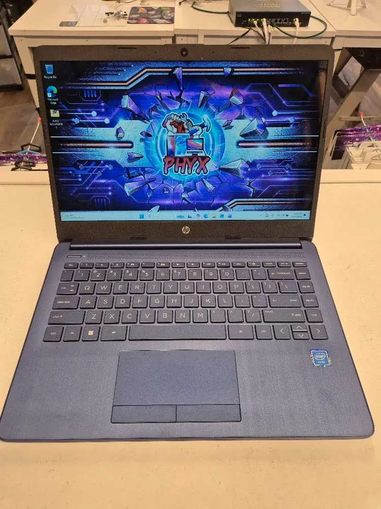 HP Laptop - 14-cf2111wm - 1.1 Intel Celeron N4120, 4GB RAM, 64GB SSD - SN - 5CG3523KJC
