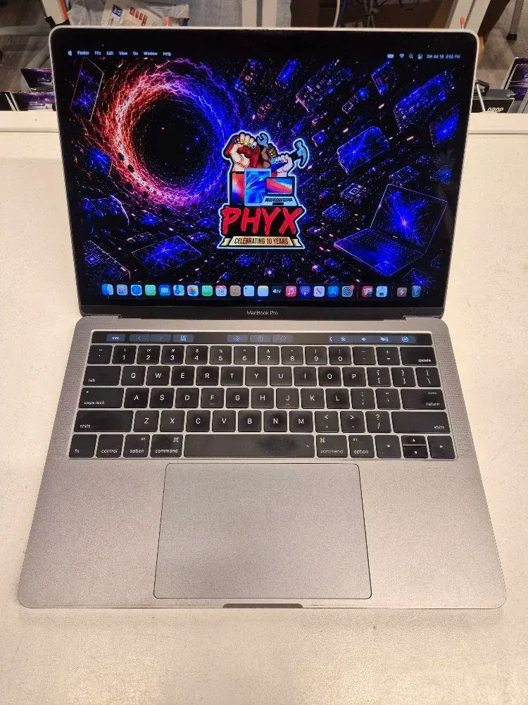13" MacBook Pro 2016 Touch Bar 4 USB C Ports - Space Gray, 2.9 i5, 8GB RAM , 256GB SSD - New Battery - C02SR7NRGTFJ