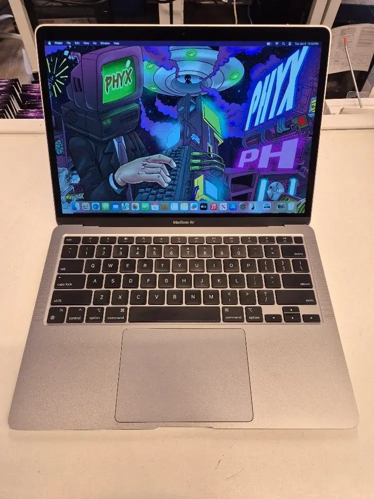 13" MacBook Air 2020, 3.2 M1, 8GB RAM, 128GB SSD - C02FR2T3Q6L3 + New Battery Space Grey Bottom Silver Top
