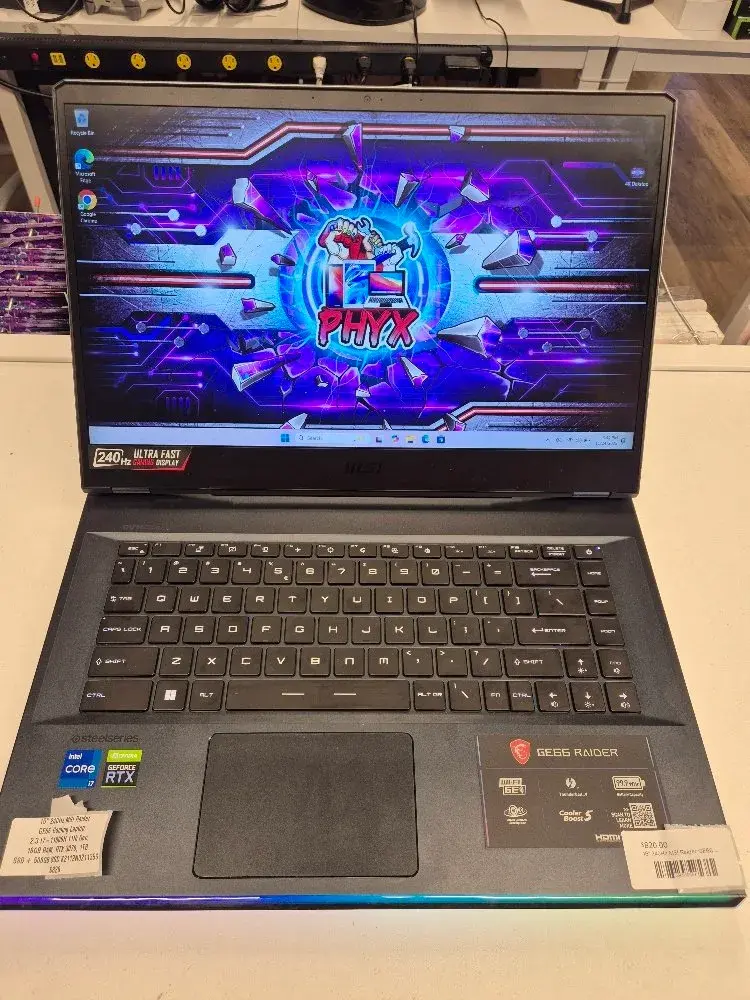 15" 240Hz MSI Raider GE66 Gaming Laptop: 2.3 I7-11800H 11th Gen, 32GB RAM, RTX 3070, 500GB SSD + 1TB SSD K2112N0211356
