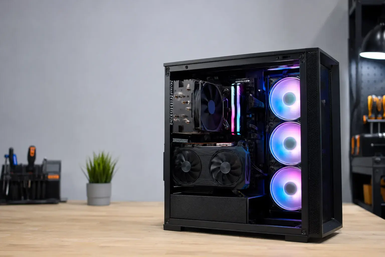 Lian Li UNI Fan SL Wireless fans in desktop pc
